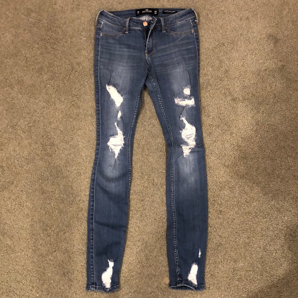 Hollister Ripped Low Rise Jegging
